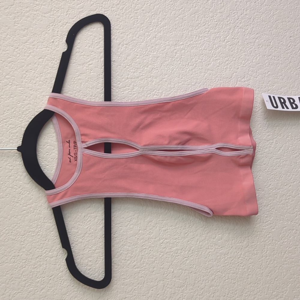 Urban Outfitters NWT XS/S Cropped Pink Tank Top